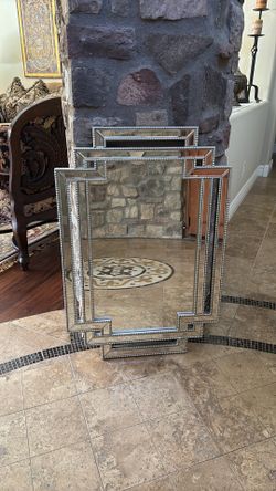 Decorative Wall Mirror with Beaded Frame Set