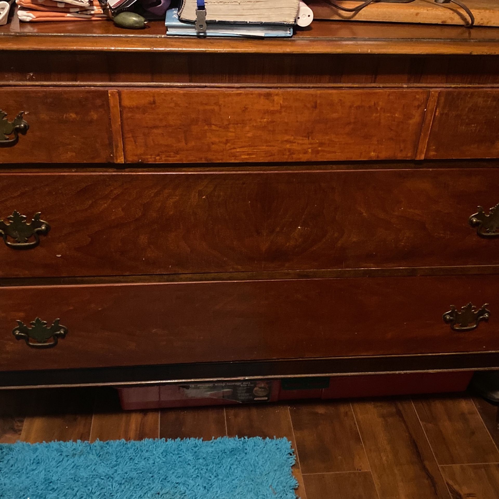 Antique dresser very sturdyq