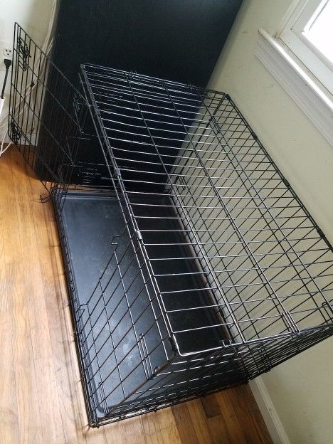 Large Pet Crate with Soft Mat/Bed