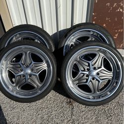 22 Inch Staggered C10 Foose Wheels