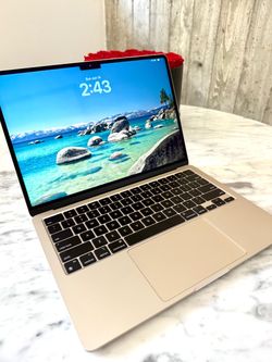 13.6” MacBook Air M3 - 512GB