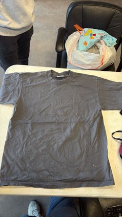 Men’s Gray Large shirt