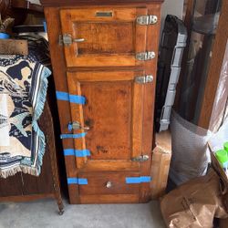 19th Or 20th antique oak wood two-door ice box