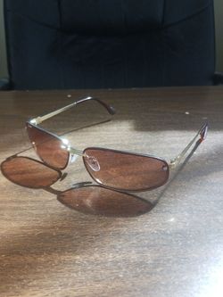 MESSY WEEKEND NAO SUNGLASSES