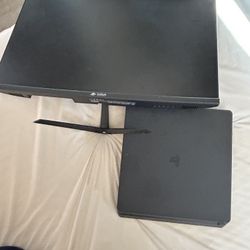 PS4 And Monitor 