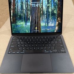 Macbook M2 