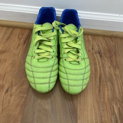 Soccer Cleats Mens Size 7