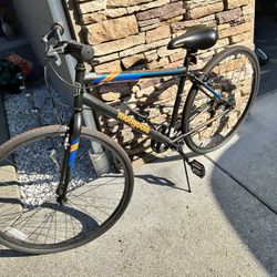 Mongoose bike in new condition 