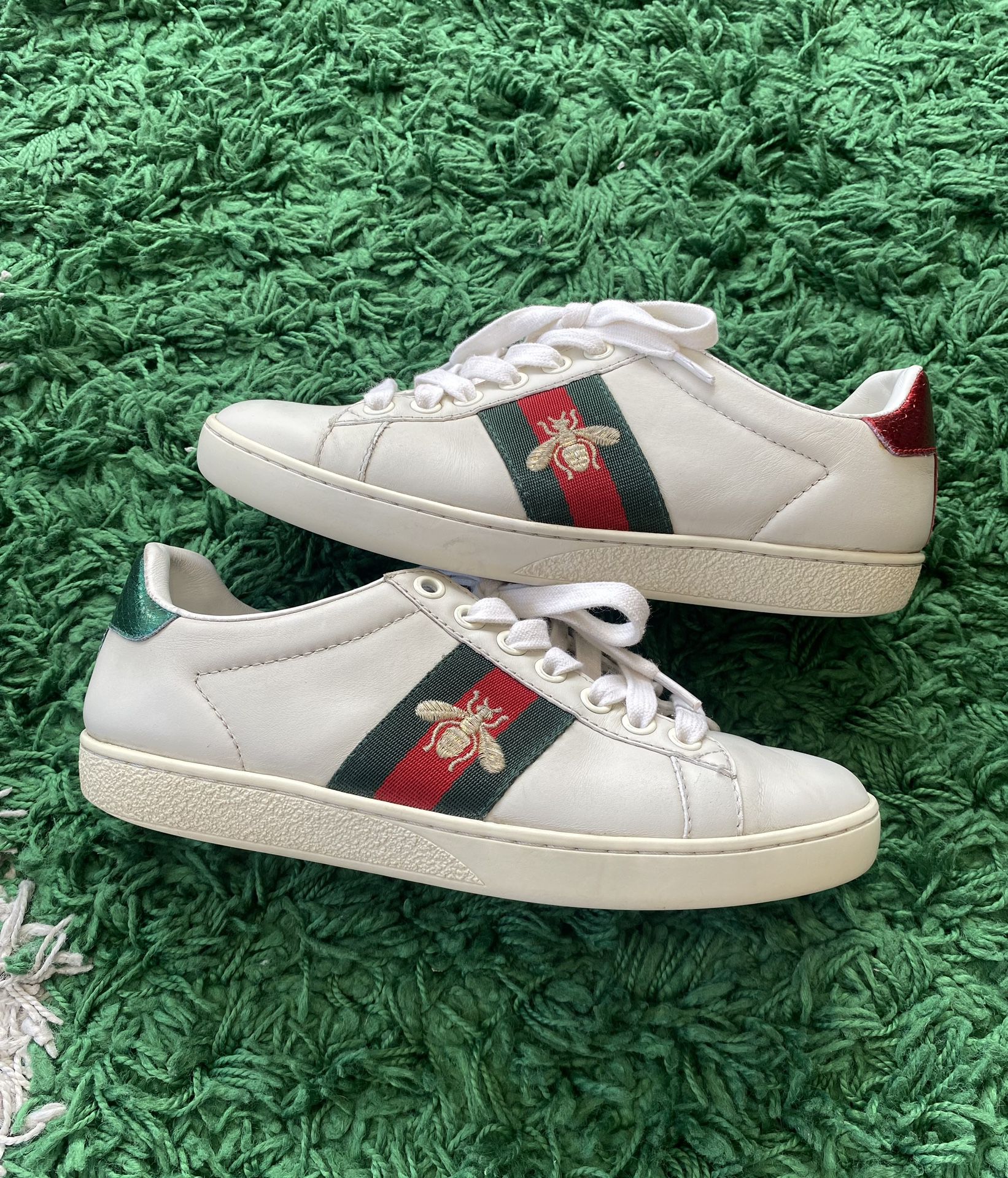 Gucci Ace Embroidered Bee Womens Shoe Sneakers W Size 6W/4.5M/4.5Y/36 EU Pre-Owned/Used! No Box! GOOD CONDITION!