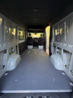 2025 Sprinter cargo OEM floor / with D rings and hardware included.