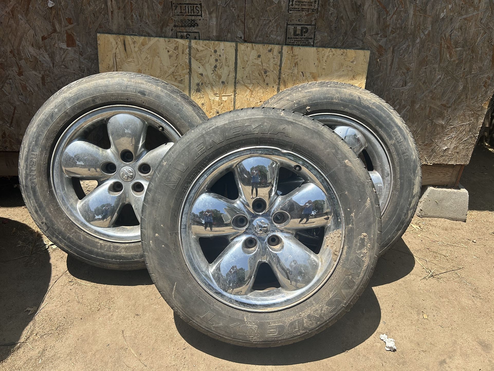 2005 Dodge Ram 1500 Tires