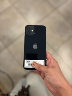 iPHONE 12 UNLOCKED