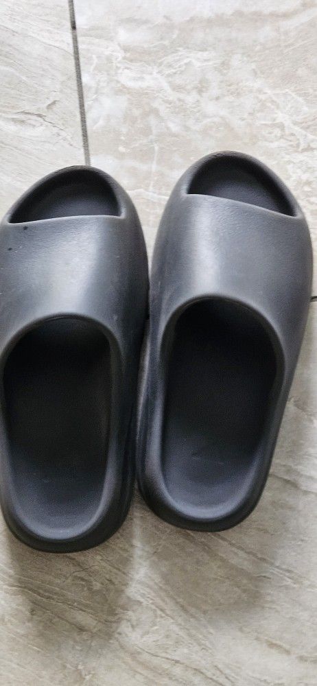 Adidas Yezze 