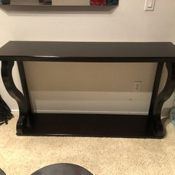 Table with Three Bar Stools 