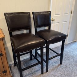 2 Bar Stools 