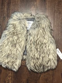Old Navy Faux Fur Vest 4t