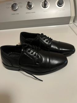 Boy dress shoes size 13