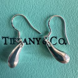 TIFFANY & Co. Elsa Peretti Teardrop Earrings Sterling Silver SV925 Dangle Drop