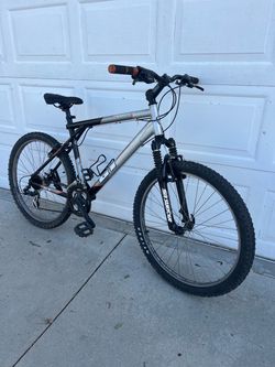 GT mountain bike