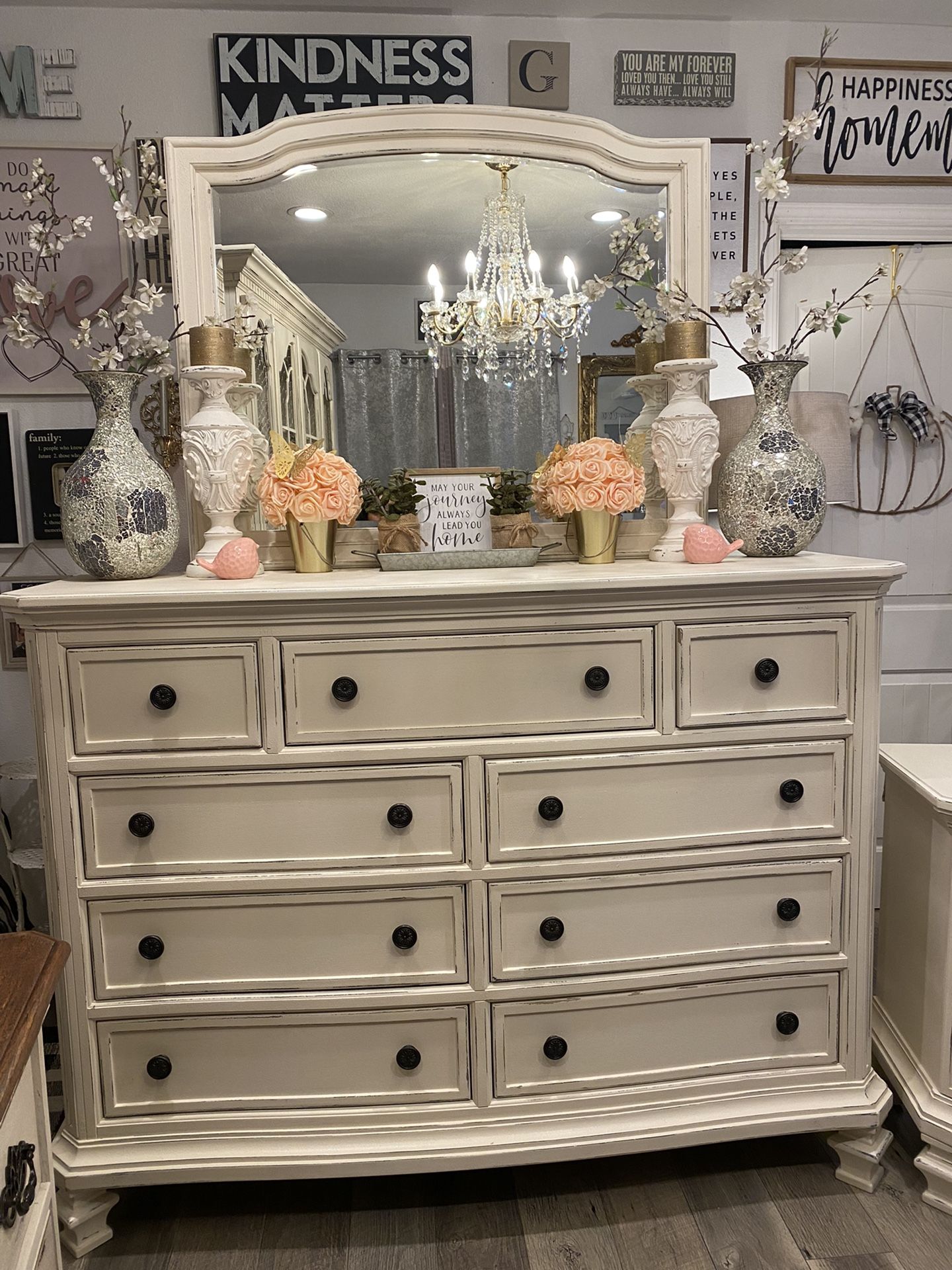 Dresser W/mirror 