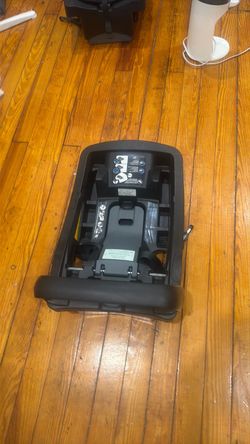 Car seat base