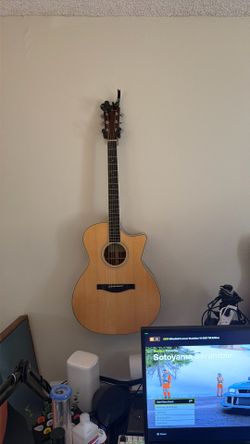 Eastman AC322CE