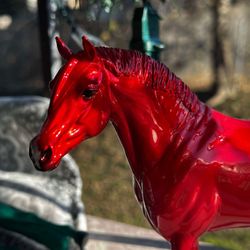 Breyer red holiday SR Gabrielle