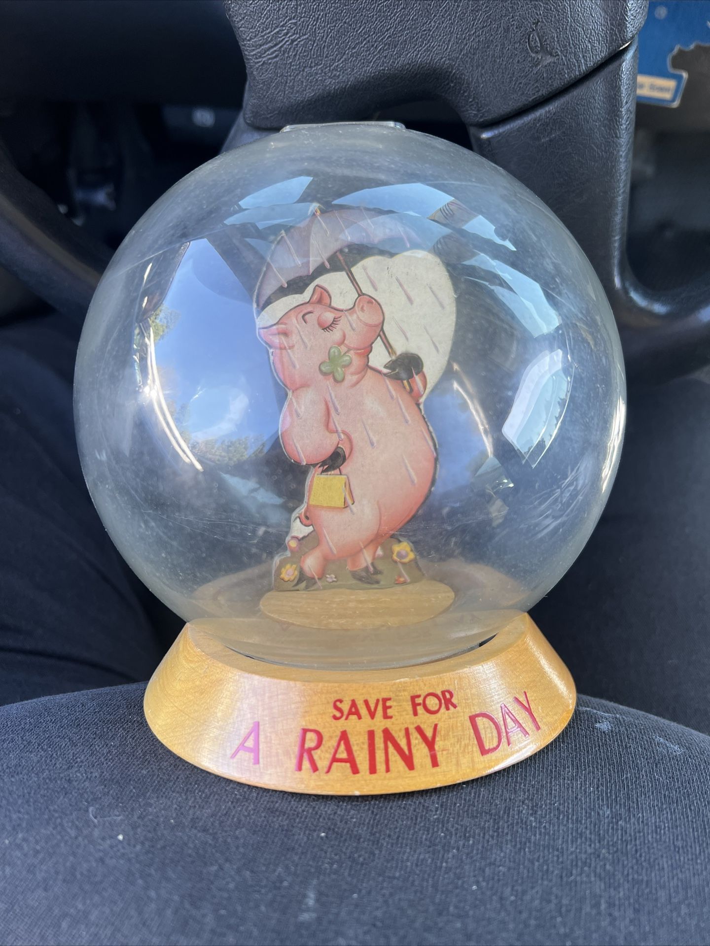 Vintage Vic Moran “pig” Piggy Bank Collectibles & Art