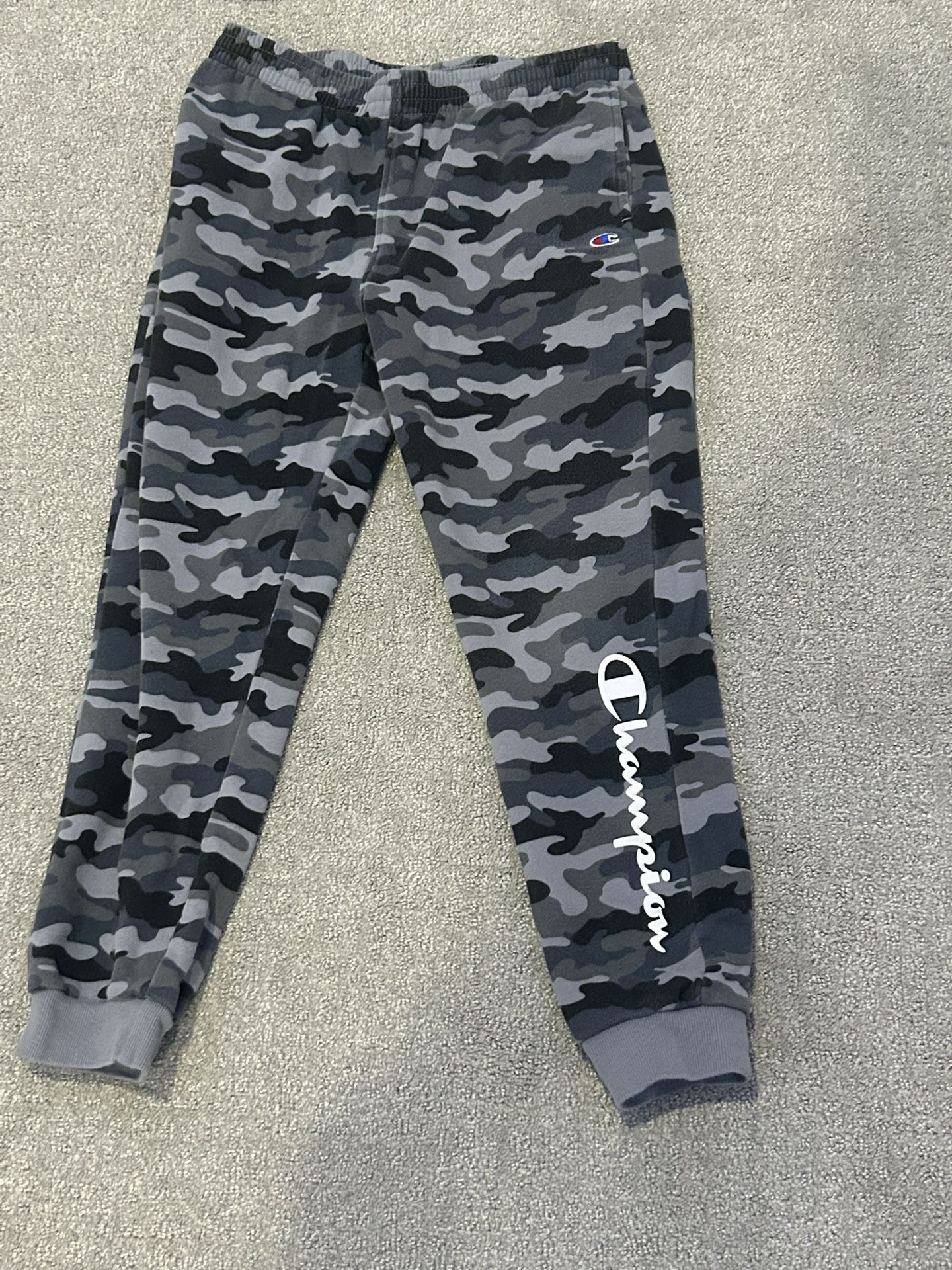 Champion Camo sweat Pants