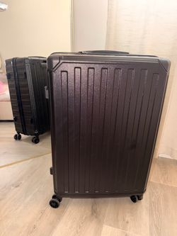 New Black Hard Shell Suitcase