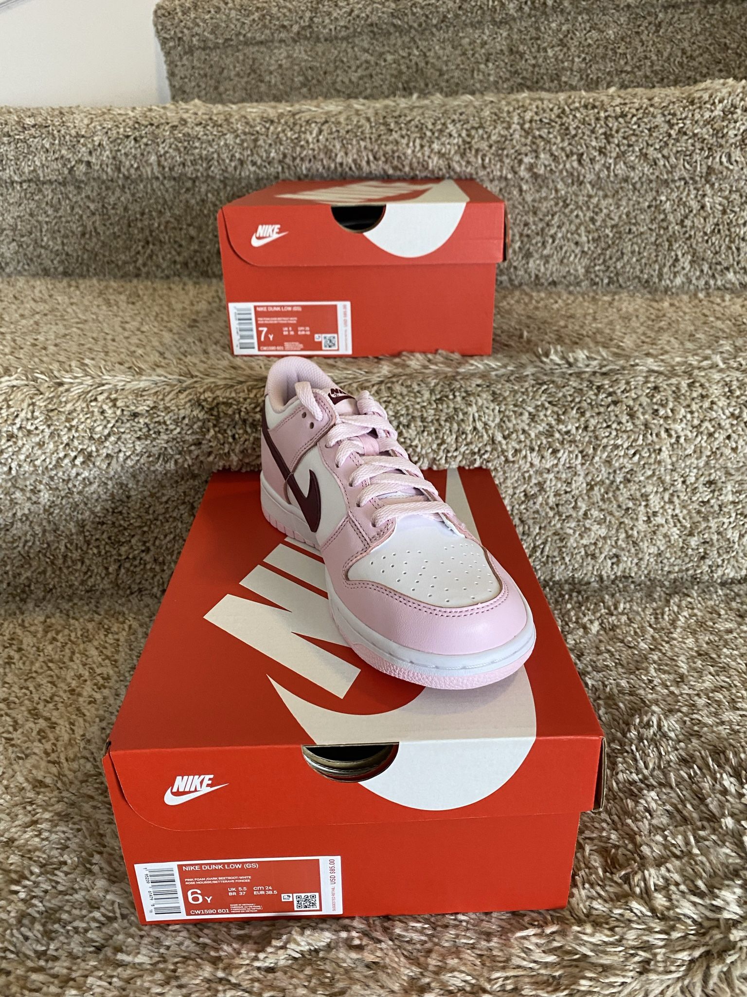 DS Nike Pink Foam Dunk Low GS Sz6