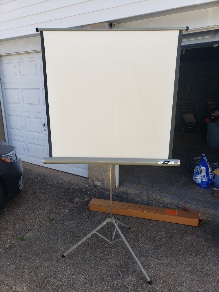 Vintage 40 x 40 Portable Projection Screen