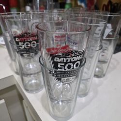 25 Budweiser Bar Glasses- READ DESCRIPTION