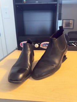 Giorgio Armani Leather Chelsea Boots