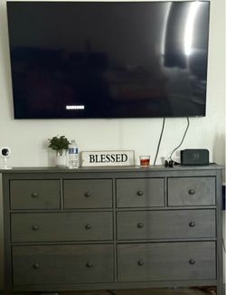 IKEA GULLABERG 8-drawer dresser plus the Glass on top