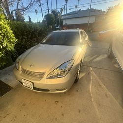 2004 Lexus ES 330