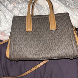 Michael Kors Purse And Wallet 