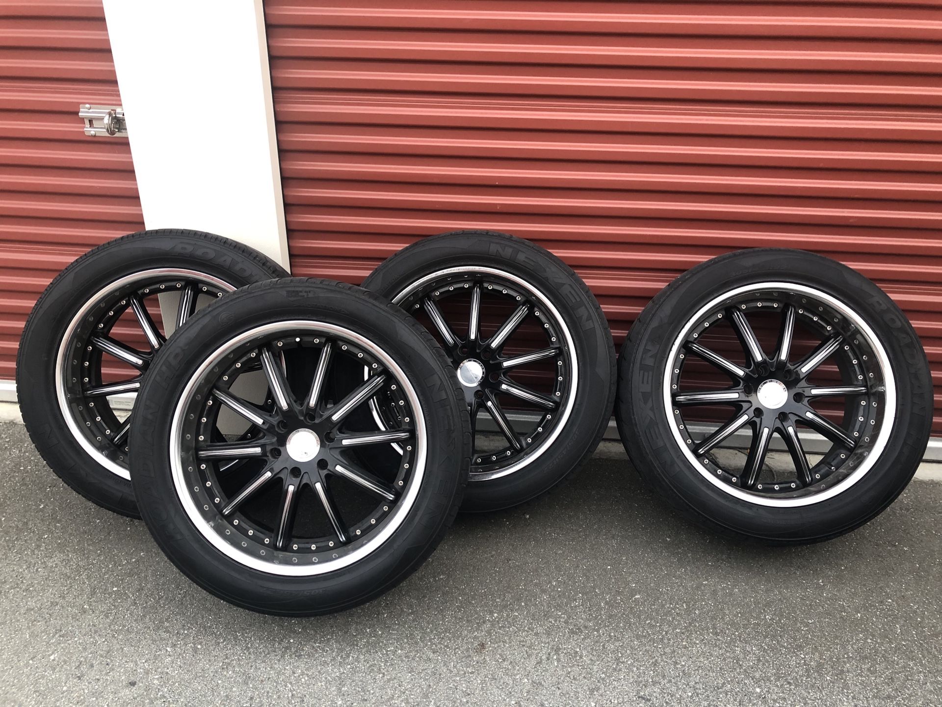 22” Rims-6 lug