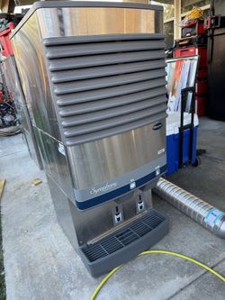 Follet ice machine