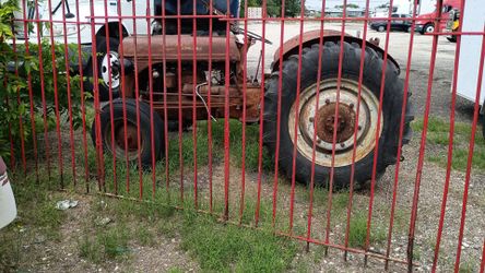 Ford tractor