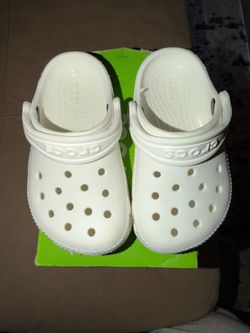 6c Toddler crocs