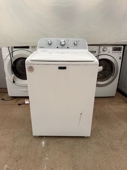 Maytag washer laundry
