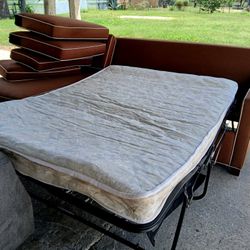 Sectional Bed  Sofa Exente Condition And VeryClean $325