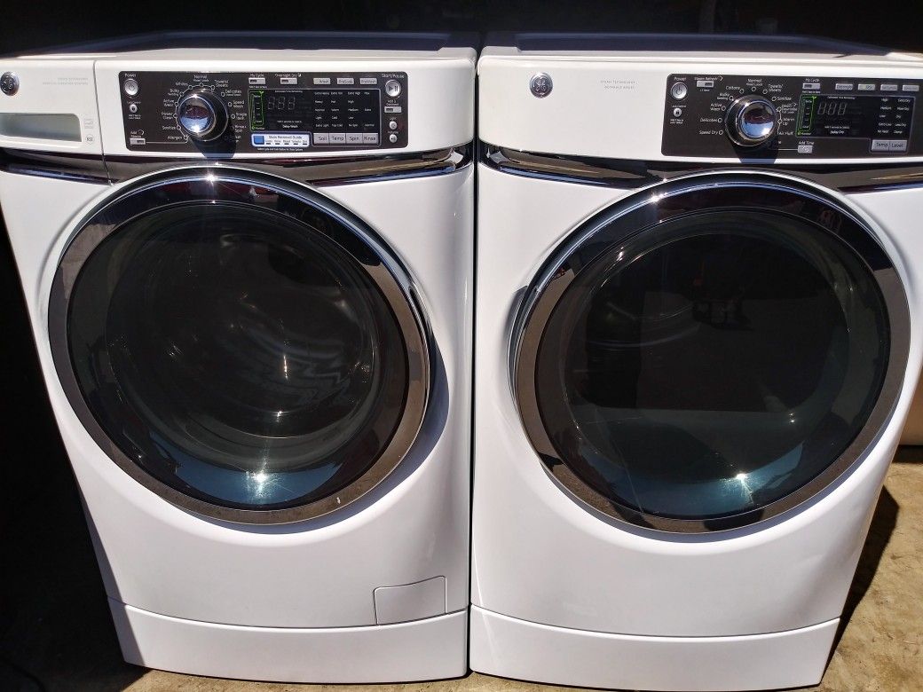 GE STEAM HEAVY DUTY LARGE CAPACITY WASHER AND DRYER