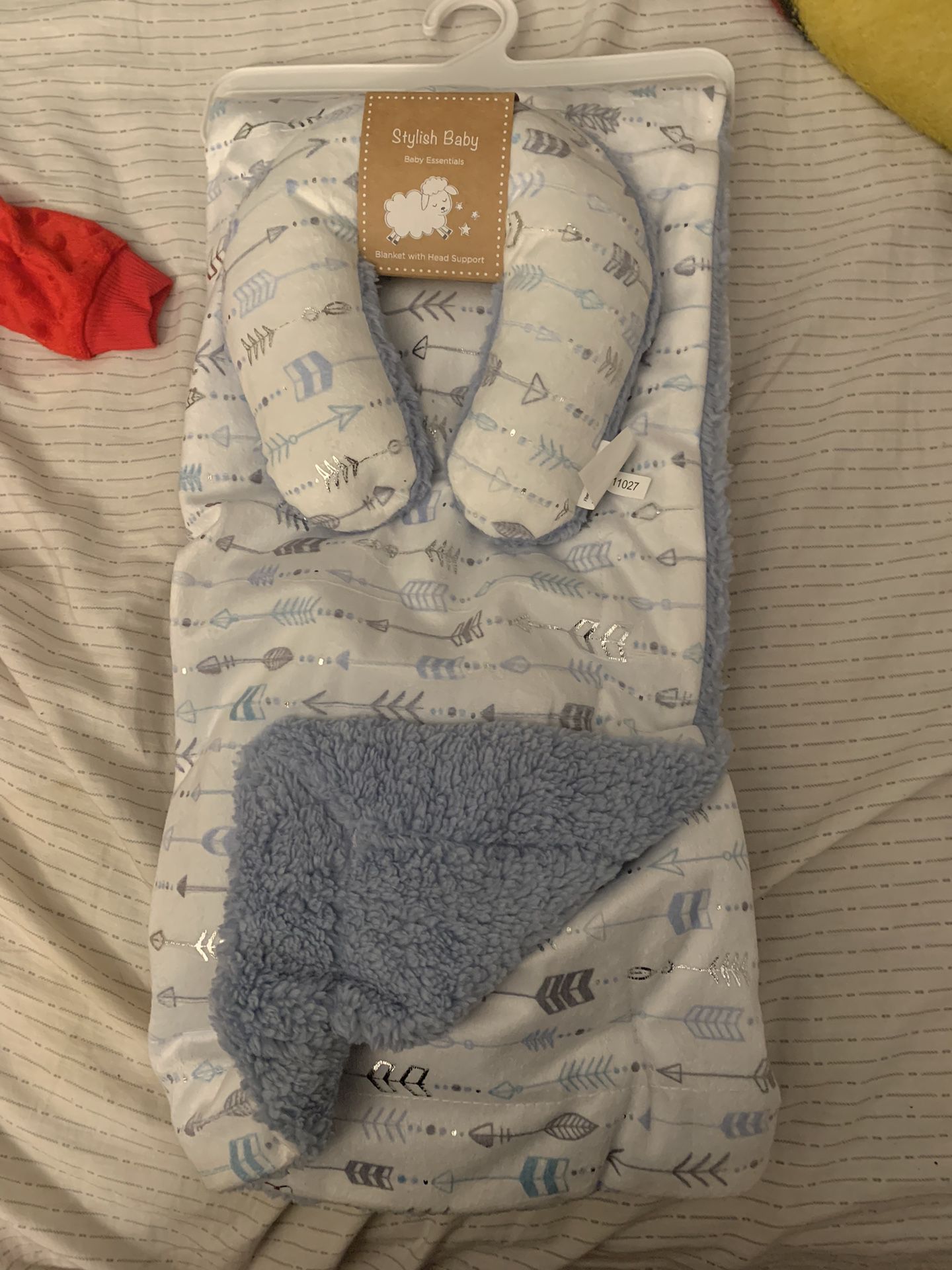 Baby Blanket With Neck Pillow Set