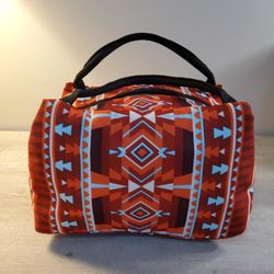 Brand New makeup Bag Its Really Cute  .  Size  .12"×  7"×  6" .