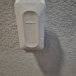 NetGear AX-1600 WI FI Mesh Extender