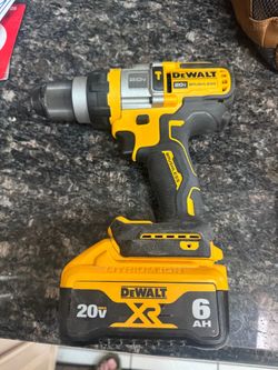DeWalt 1/2 inch impact with battery, charger and bit set