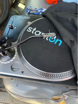 Stanton turntable