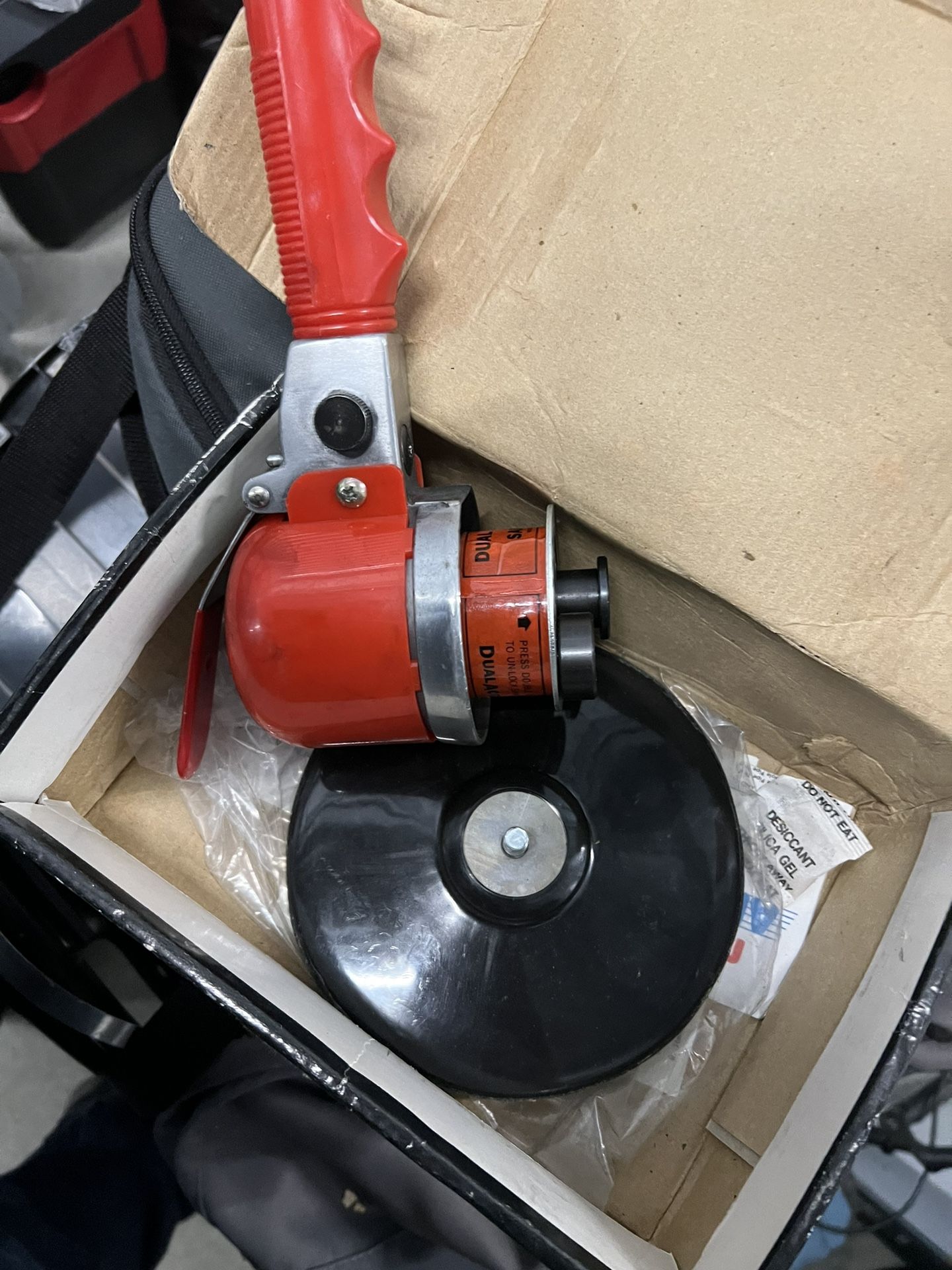 Orbital Palm Sander… Pneumatic